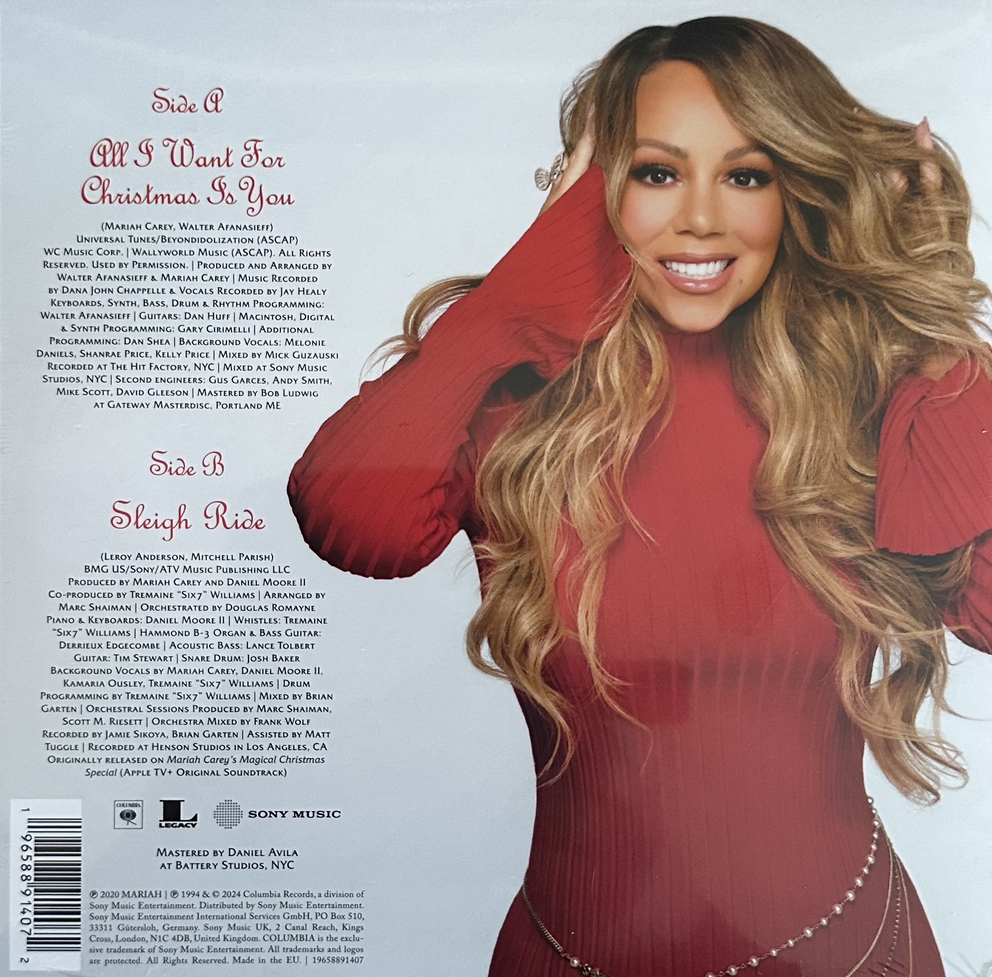 Mariah Carey - All I Want For Christmas Is You
